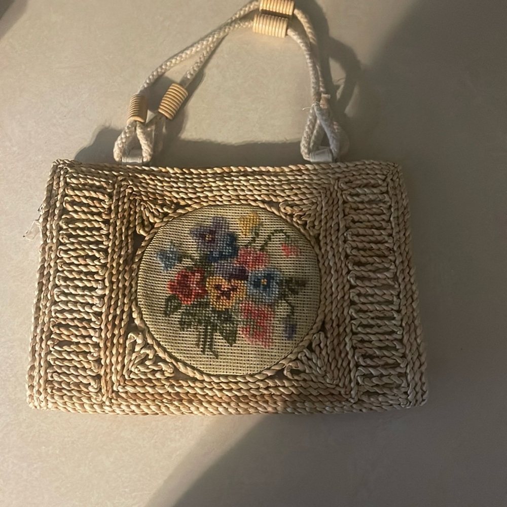 very nice purse